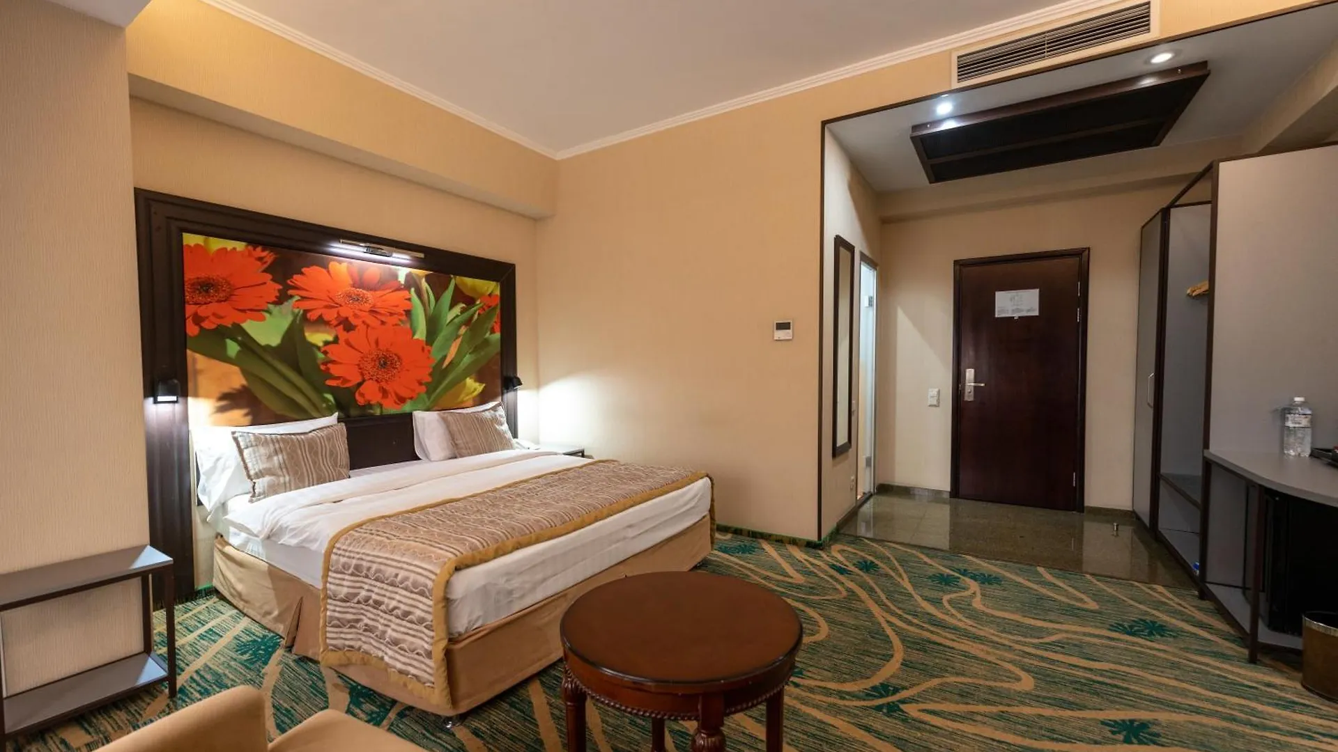 Hotel Kazzhol Almaty